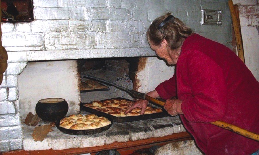 Atelier de cuisine de kalitkis en Carélie, cuisine locale