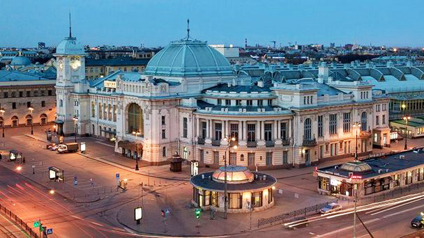 La gare de Vitebsk de Saint-Pétersbourg