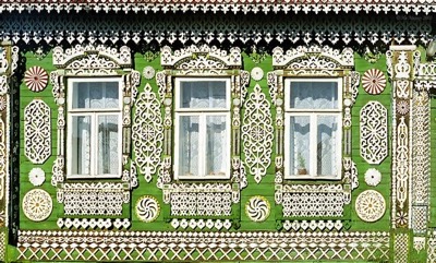 le bois gravé, un artisanat russe traditionnel, style russe en architecture