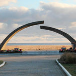 le Cercle brisé, monument commémoratif sur la Route de la Vie