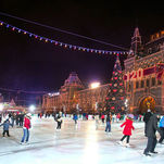 Pista de patinaje en la Plaza Roja de Moscú