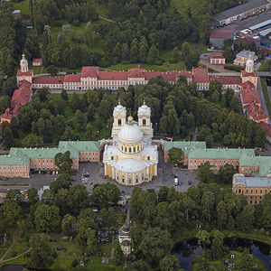 Monasterio de Alejandro Nevski en San Petersburgo