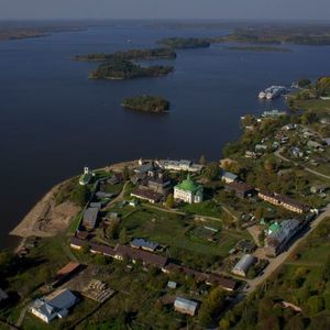 Croisière Moscou-Saint-Pétersbourg; éscale à Goritsy Croisière Moscou-Saint-Pétersbourg; éscale à Goritsy