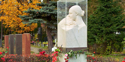 the grave of Nadezhda Alliluyeva (Stalin's wife) on Novodevichy Cemetery in Moscow the grave of Nadezhda Alliluyeva (Stalin's wife) on Novodevichy Cemetery in Moscow