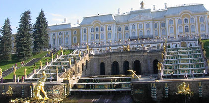 La visite de Peterhof avec un guide en français La visite de Peterhof avec un guide en français