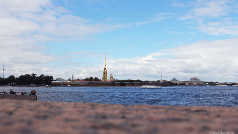 La fortaleza de San Pedro y San Pablo en San Petersburgo